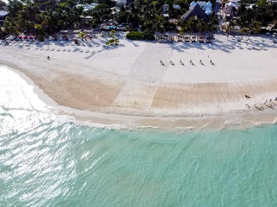 Playas de Isla Mujeres lucen limpias, ordenadas y libres de sargazo