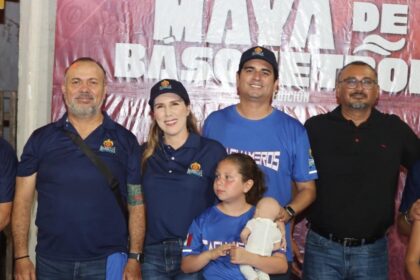 Atenea Gómez Ricalde inaugura la Liga Maya de Básquetbol en Isla Mujeres
