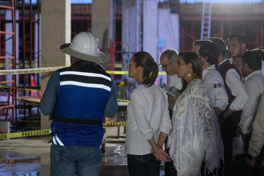 Recorre Claudia Sheinbaum y Mara Lezama nuevo Hospital General de FCP, en el corazón de la Zona Maya