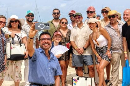 Gobierno de Isla Mujeres promueve turismo de bodas con agentes internacionales en fam trip