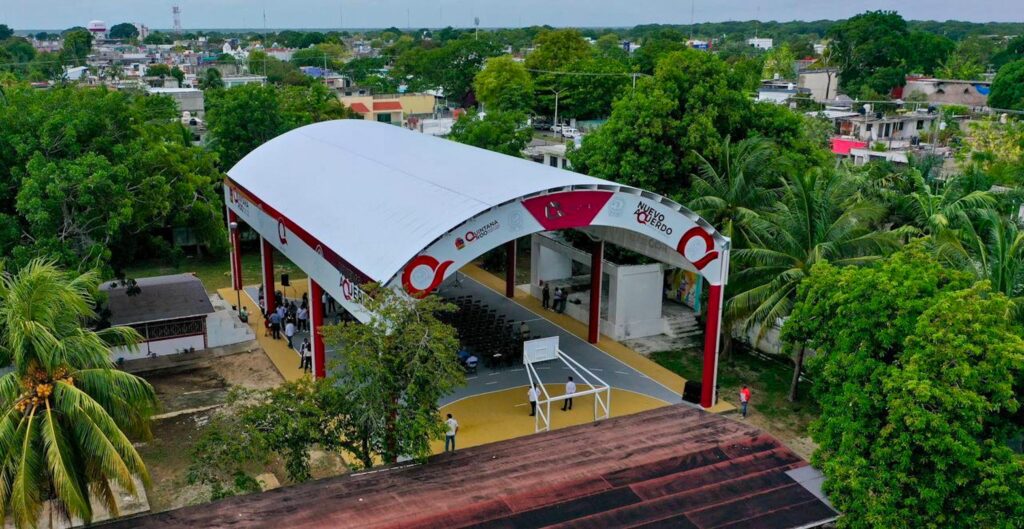 Tras más de 50 años, Mara Lezama salda deuda histórica con la primaria “Santiago Pacheco Cruz”, de Chetumal, al entregar domo escolar