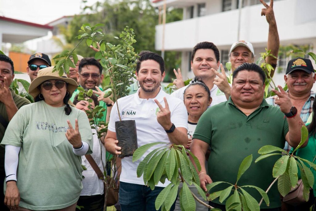 En el Día del Árbol, Renán Sánchez Tajonar reafirma compromiso del Partido Verde con la reforestación en Quintana Roo