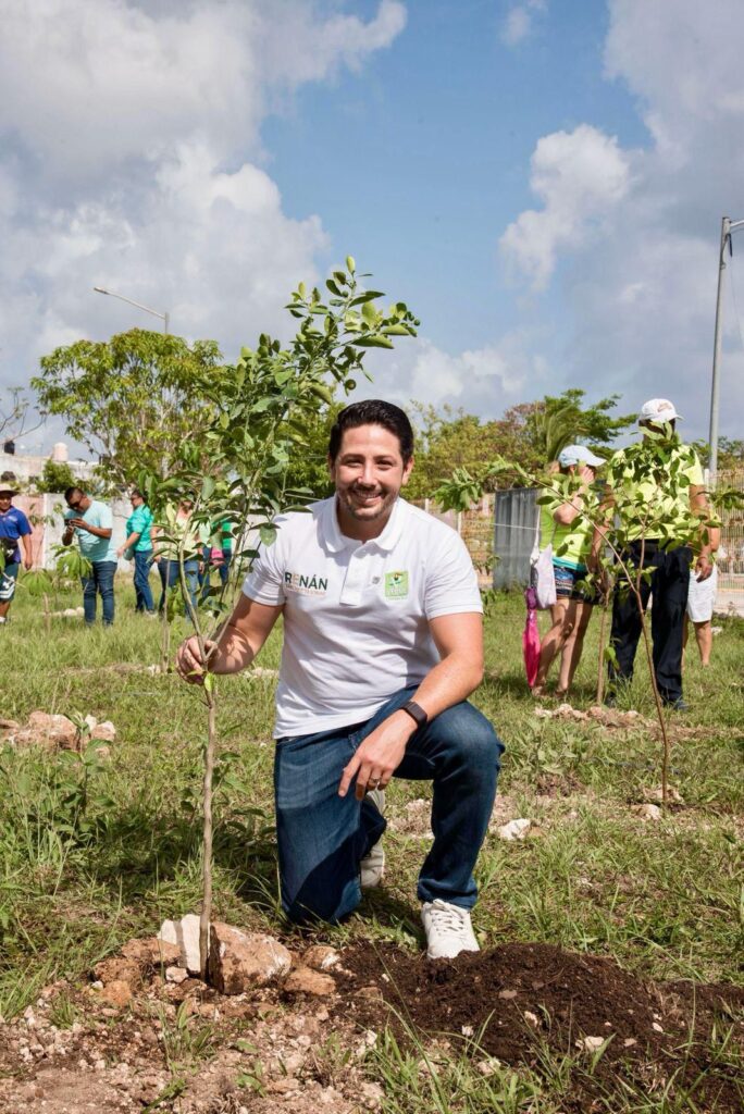 En el Día del Árbol, Renán Sánchez Tajonar reafirma compromiso del Partido Verde con la reforestación en Quintana Roo