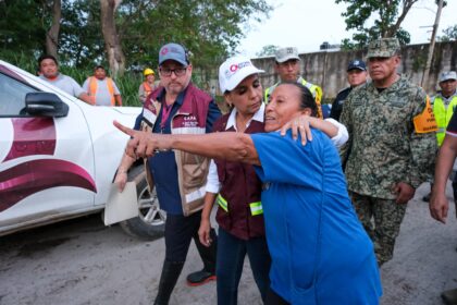 Atiende Mara Lezama en Chetumal a familias afectadas por lluvias