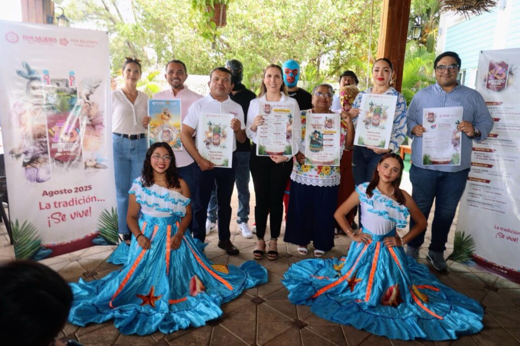Atenea Gómez Ricalde presenta la cartelera oficial de las Fiestas de Fundación de Isla Mujeres 2025