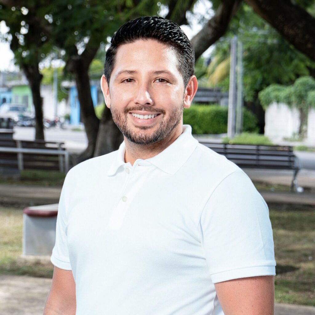 Renán Sánchez Tajonar alza la voz por Bacalar: ¿Estás a favor o en contra de las motos acuáticas?