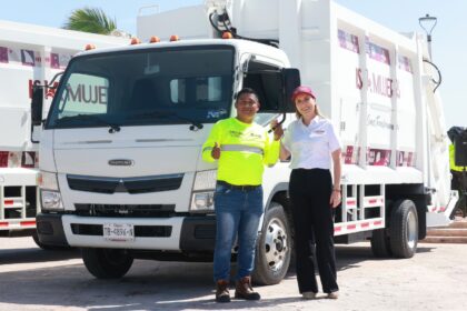 Atenea Gómez Ricalde renueva servicio de recolección en Isla Mujeres con cuatro nuevos camiones
