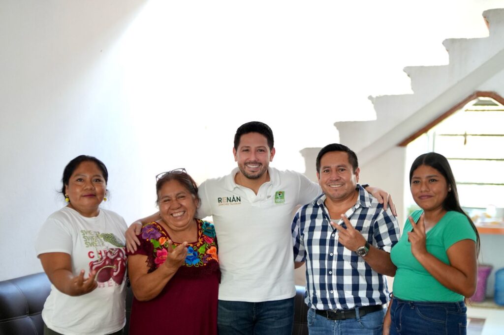 En Chetumal, seguimos escuchando a la gente, el trabajo en territorio no se detiene: Renán Sánchez Tajonar