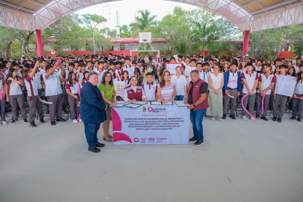 Después de 48 años de fundada, la primera preparatoria pública de Cancún ya tiene domo, el CBTIS 111 “Leona Vicario”: Mara Lezama