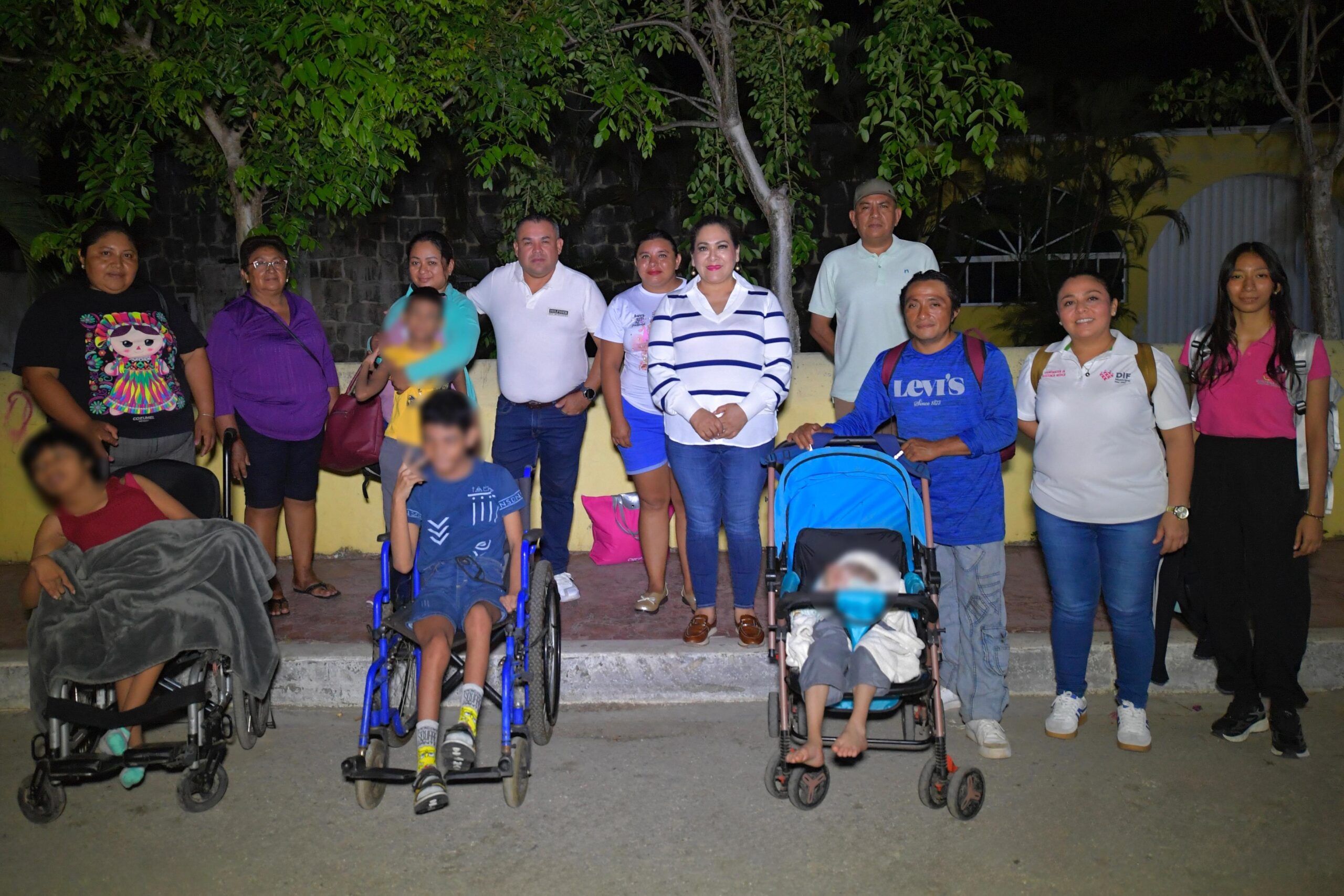 Sistema DIF traslada a personas vulnerables a su atención médica