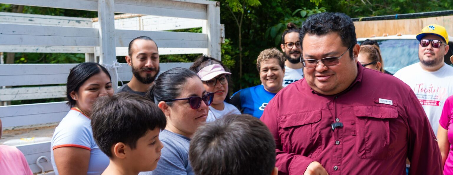 Chacón atiende solicitud ciudadana con jornada de limpieza en la colonia Félix González