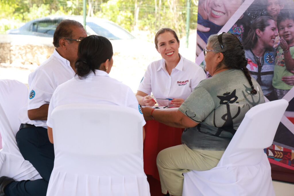Con atención directa y en territorio, Atenea Gómez Ricalde lleva la Jornada “ATEndiendo a la gente” a la Zona Continental 