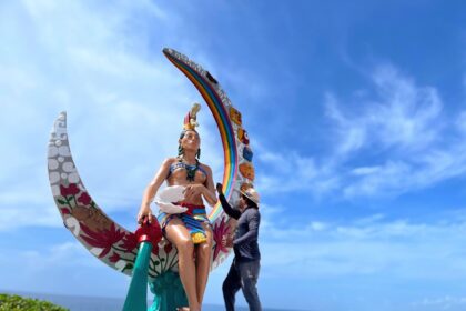 Gobierno de Isla Mujeres da mantenimiento a las esculturas de Punta Sur