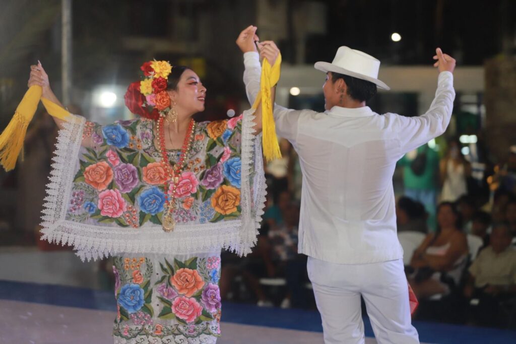 Gobierno Municipal realiza nueva edición de “Nochecitas Isleñas”