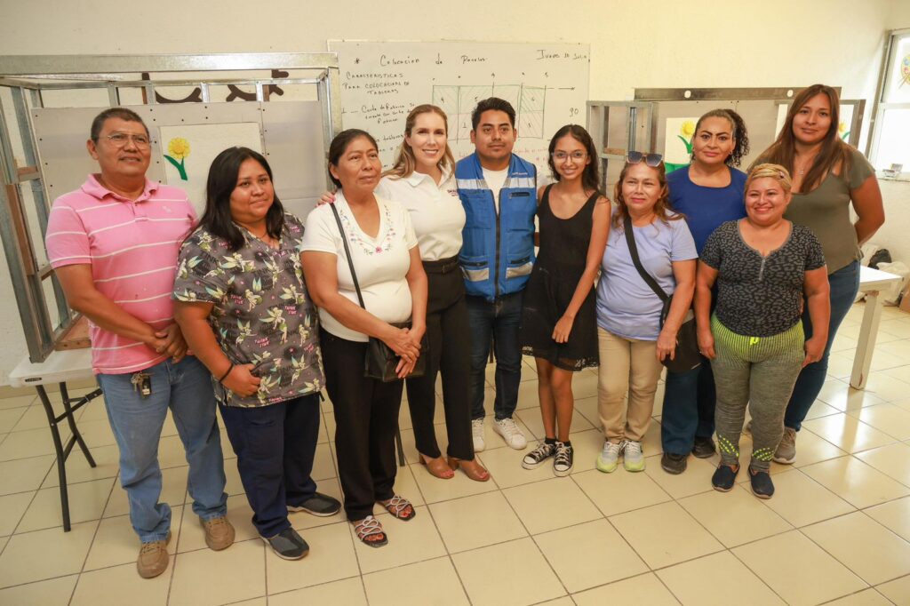 Atenea Gómez Ricalde impulsa capacitación en oficios no tradicionales para empoderar a las mujeres isleñas