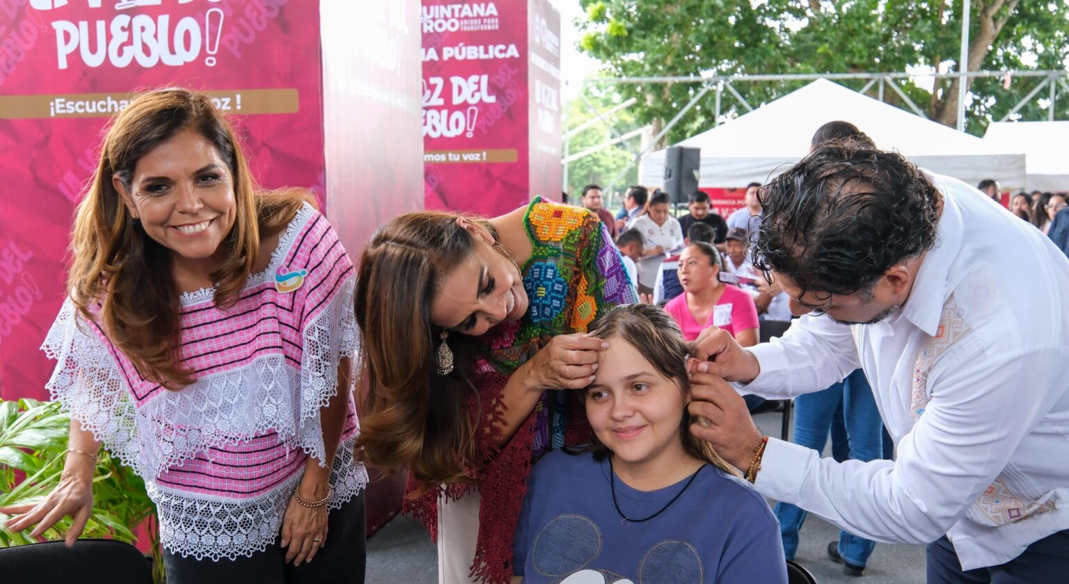 En audiencia “La Voz del Pueblo”, Mara Lezama transforma vidas, proporciona bienestar y justicia social en Bacalar