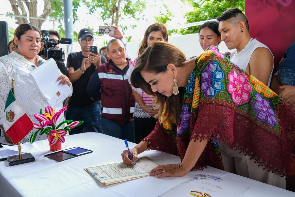 En audiencia “La Voz del Pueblo”, Mara Lezama transforma vidas, proporciona bienestar y justicia social en Bacalar