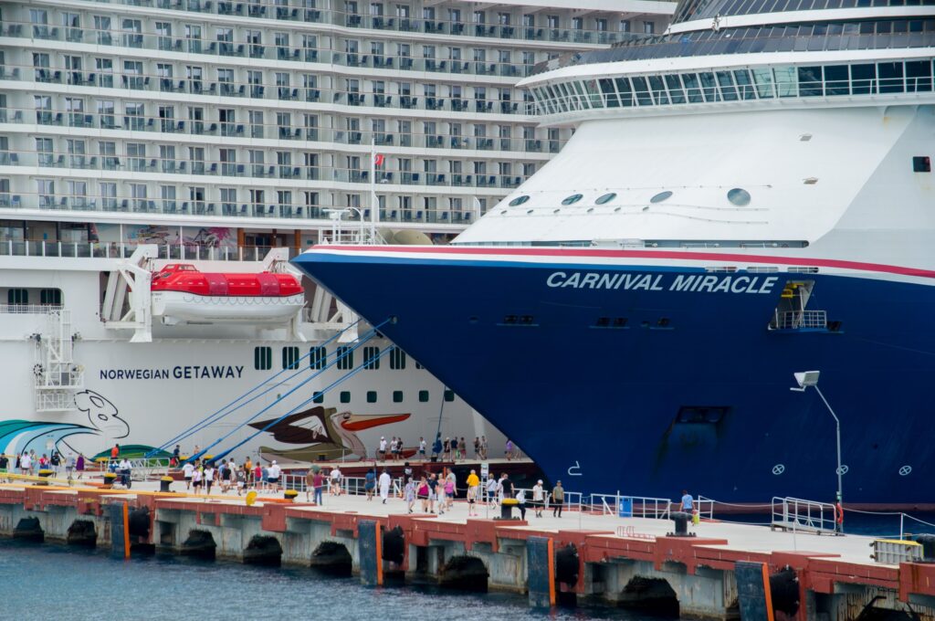 Cozumel recibirá en la primera semana de agosto a más de 62 mil turistas en la semana 32 en 17 cruceros.