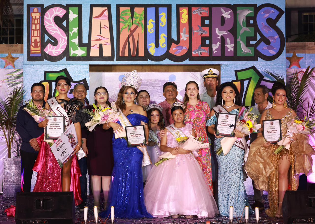 Isla Mujeres celebró con gran éxito la tradicional Noche de Embajadoras de las Fiestas de Fundación 2025