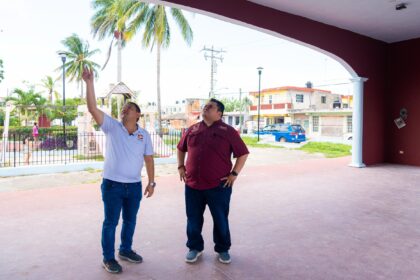 Chacón supervisa rehabilitación de parque de “La Golondrina”