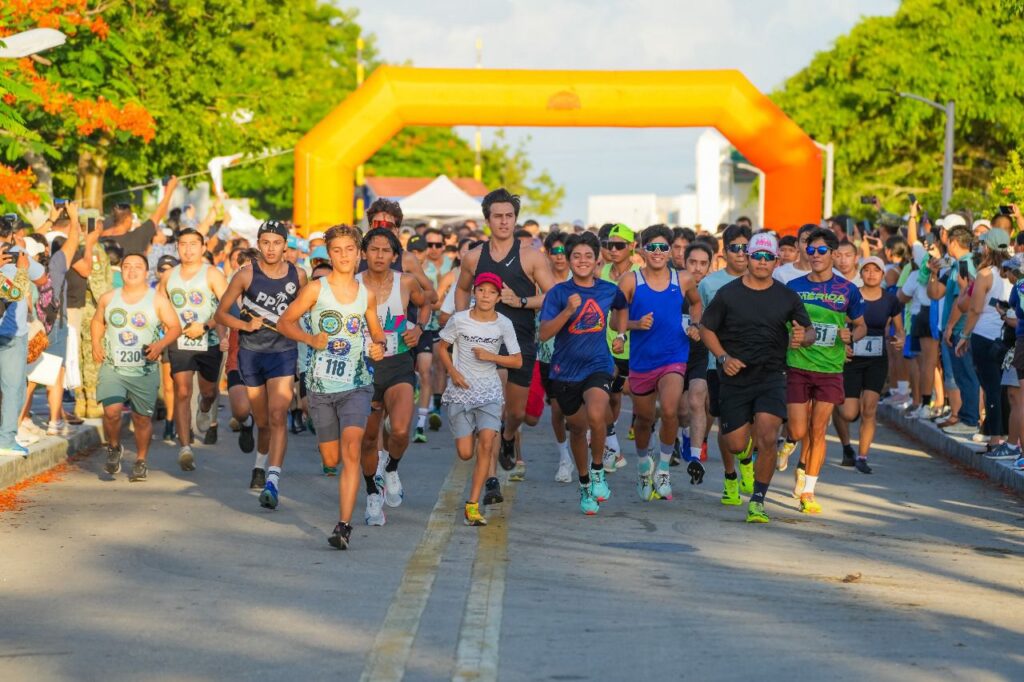 Exitosa Carrera Guarnición Militar y Escuadrón 201 promueve la seguridad, salud y unión familiar en Cozumel