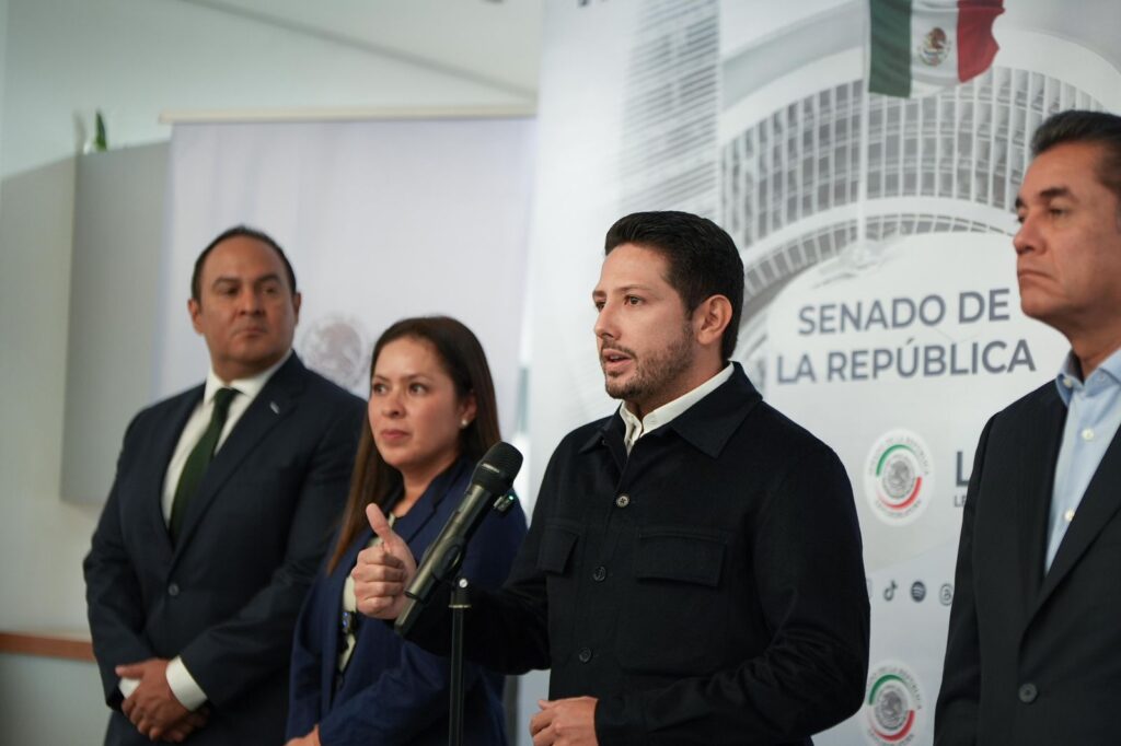 Renán Sánchez Tajonar celebra desde el Senado la decisión de Claudia Sheinbaum de rechazar el cuarto muelle en Cozumel