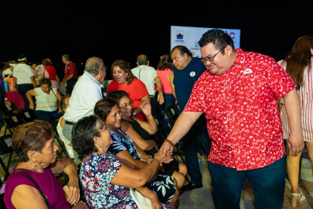 Chacón y Diana Sosa clausuran la Semana del adulto mayor con Tardeada del Recuerdo