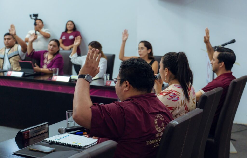 Cabildo aprueba recinto oficial para el primer informe de José Luis Chacón