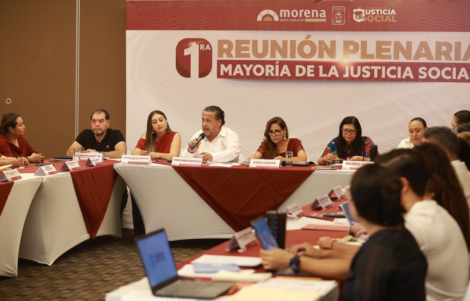 JORGE SANÉN ENCABEZÓ PRIMERA PLENARIA DEL GRUPO LEGISLATIVO DE MORENA EN QUINTANA ROO
