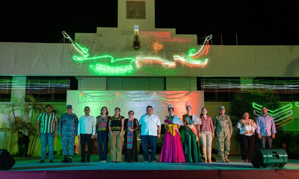 Chacón enciende luces patrias y corona a la Embajadora de la Independencia 2025