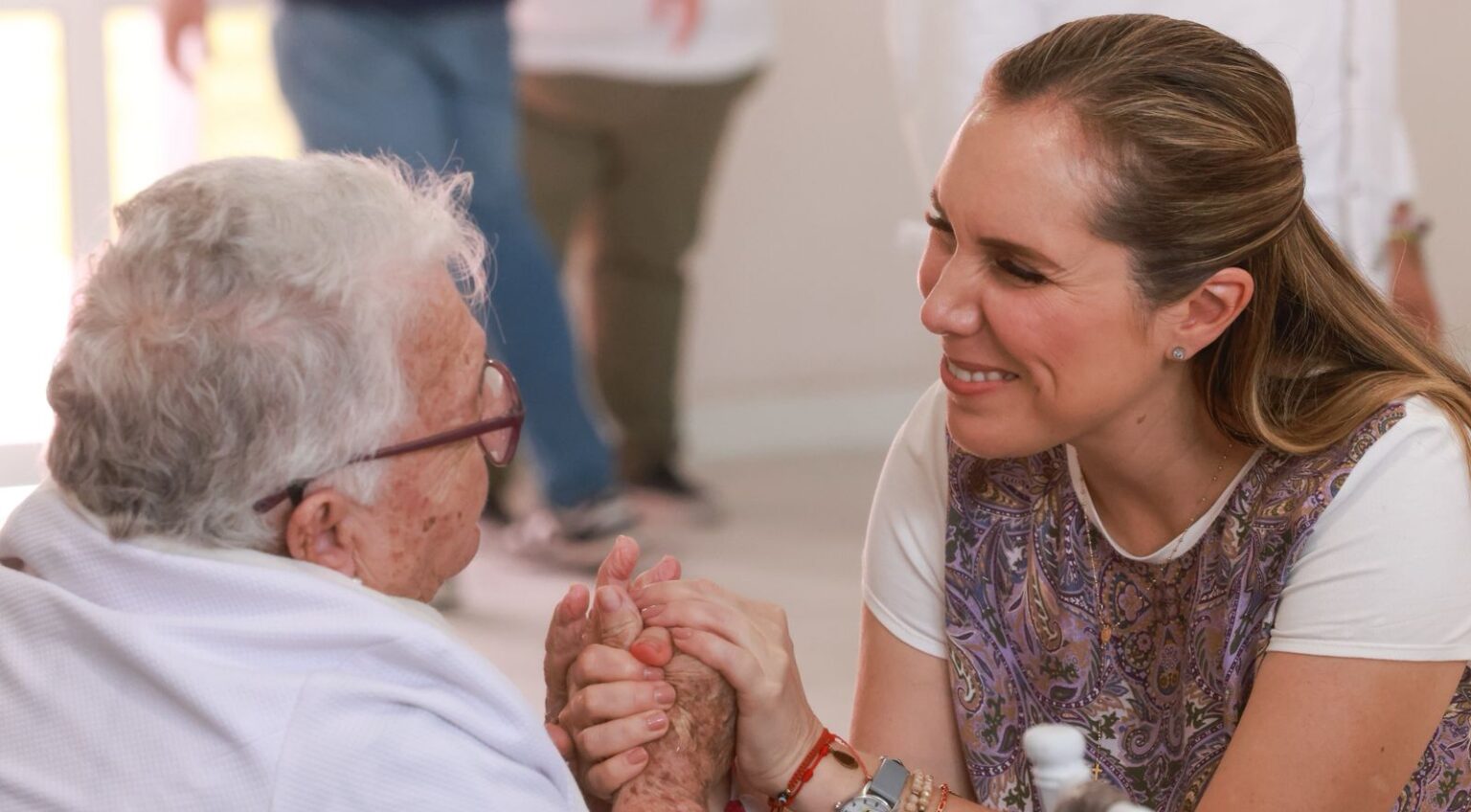 Atenea Gómez Ricalde destaca avances históricos en la atención a los adultos mayores a través del DIF Isla Mujeres