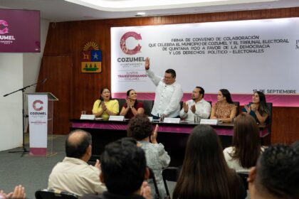 TEQROO y el Ayuntamiento de Cozumel unen esfuerzos por la democracia y los derechos político-electorales