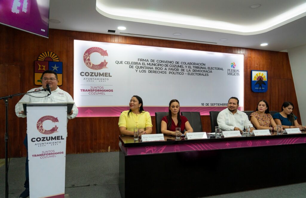 TEQROO y el Ayuntamiento de Cozumel unen esfuerzos por la democracia y los derechos político-electorales