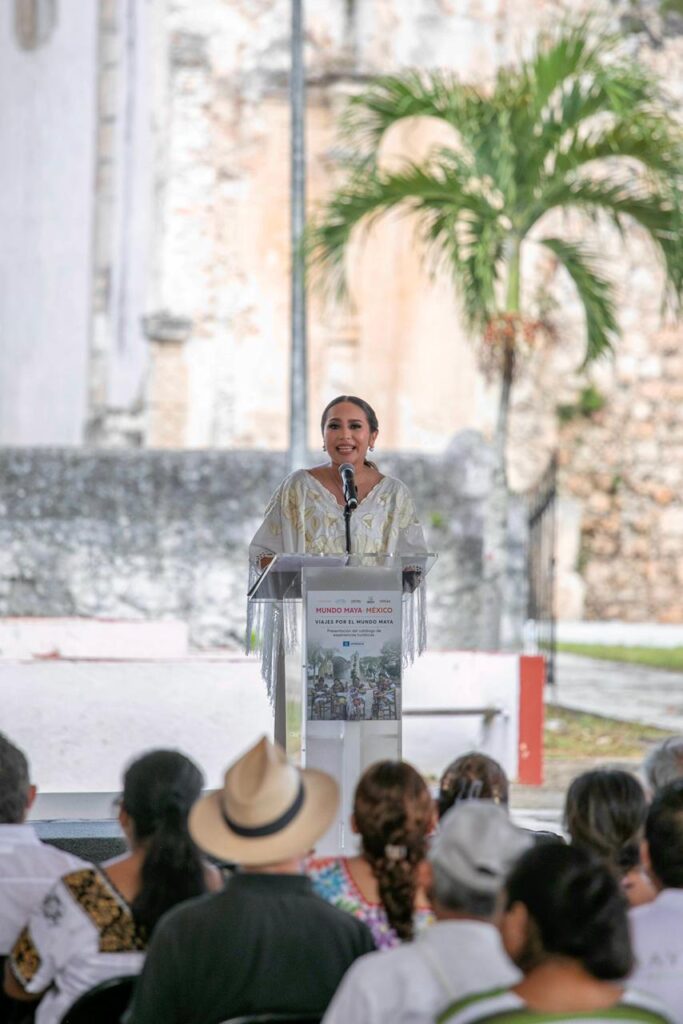 Mary Hernández atestigua la presentación del catálogo de experiencias turísticas MUNDO MAYA - MÉXICO