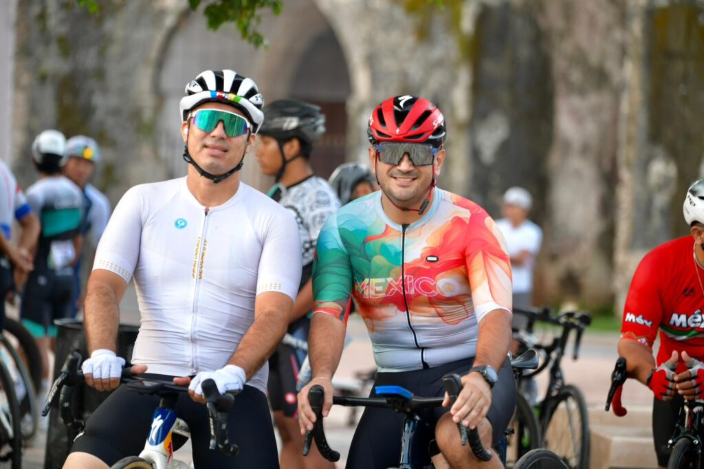 Mary Hernández encabeza carrera ciclistas con motivo de fiestas patrias