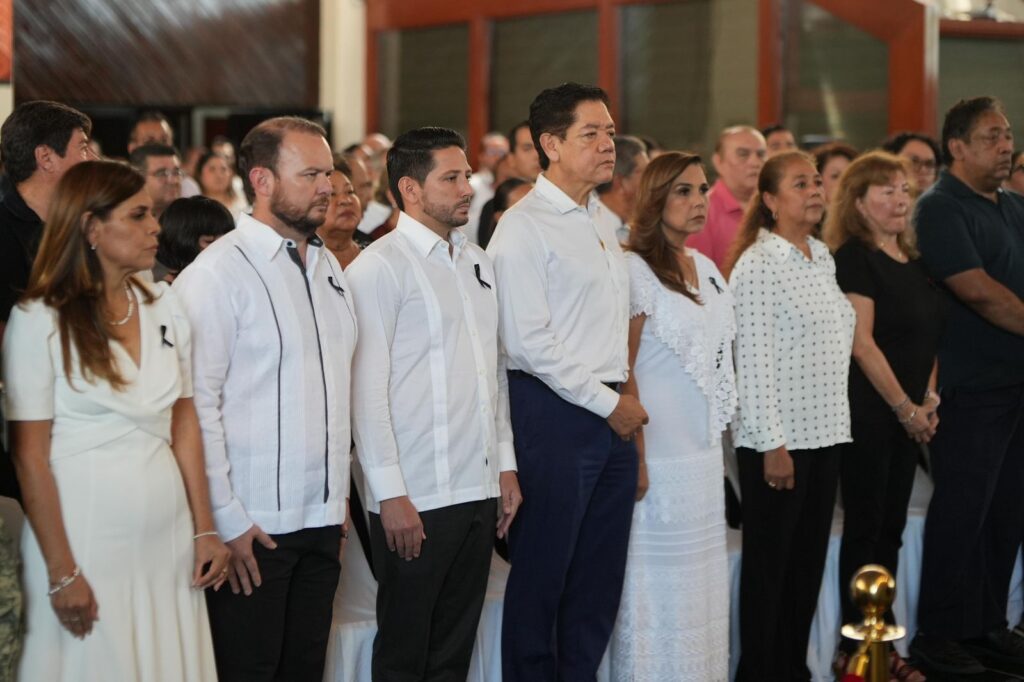 Realizan en el Congreso Guardia de Honor a Don Jesús Martínez Ross, primer gobernador constitucional de Quintana Roo
