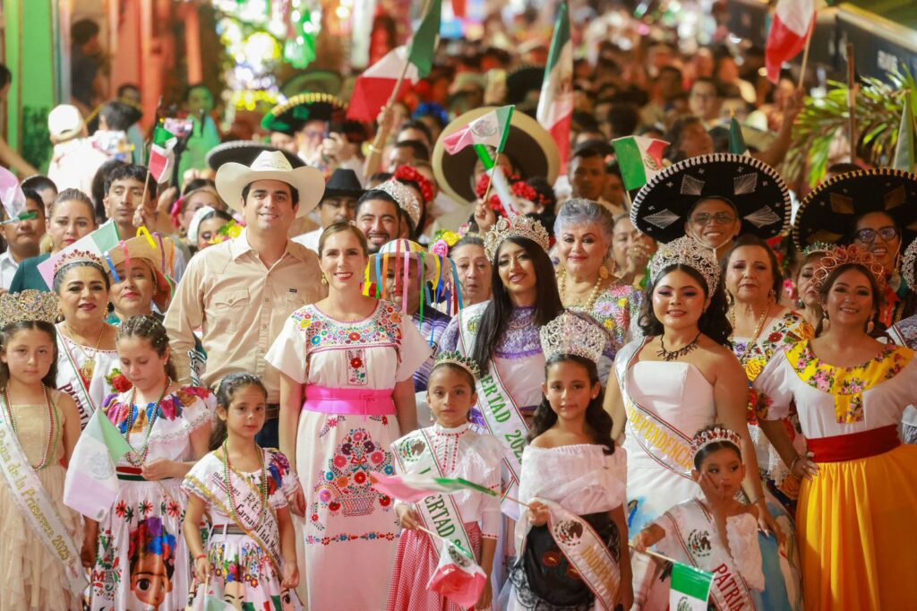 Atenea Gómez Ricalde celebra con unidad y orgullo nacional el Grito de Independencia en Isla Mujeres