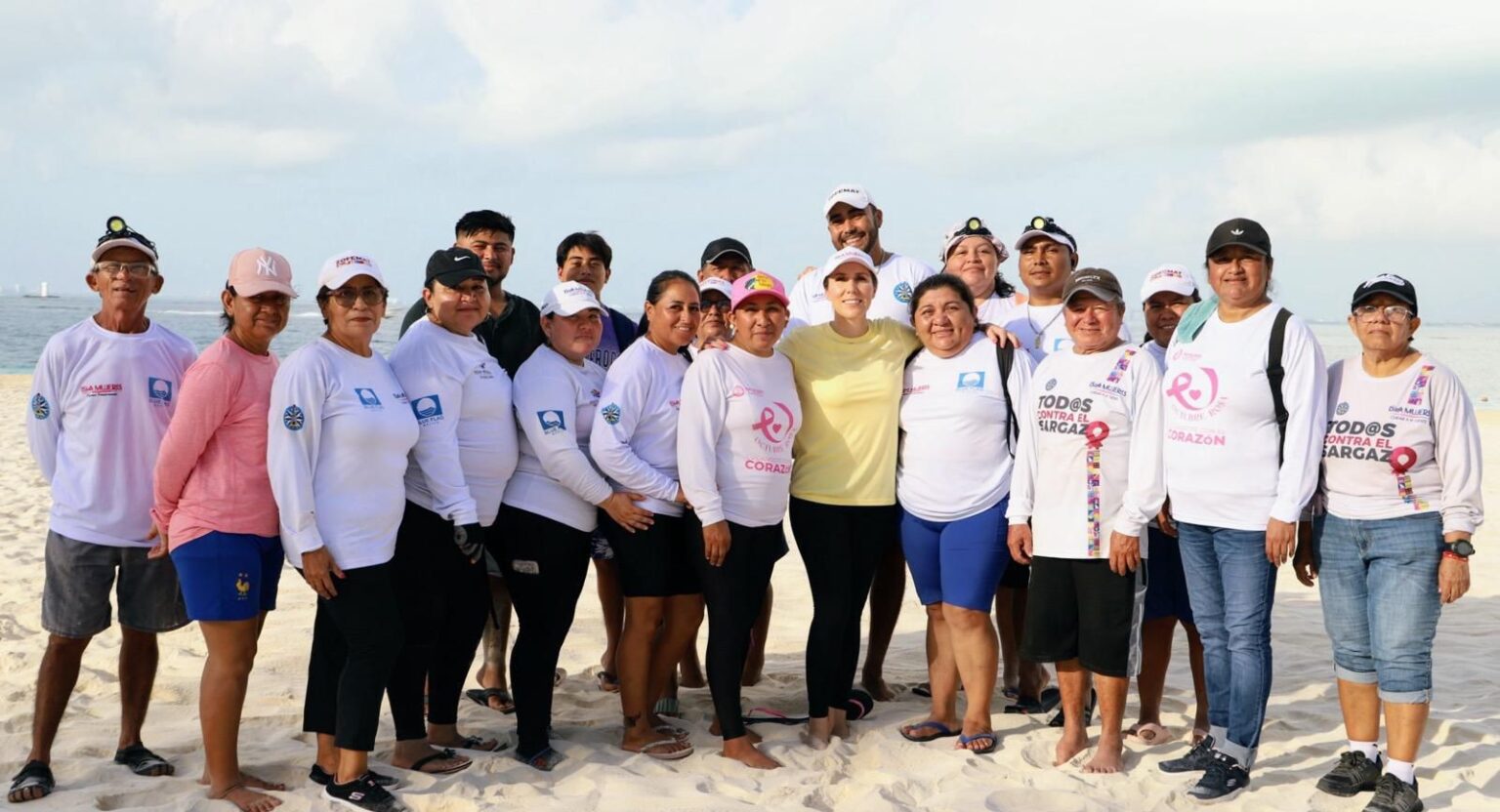 Gobierno de Isla Mujeres destaca por su eficiente estrategia contra el sargazo