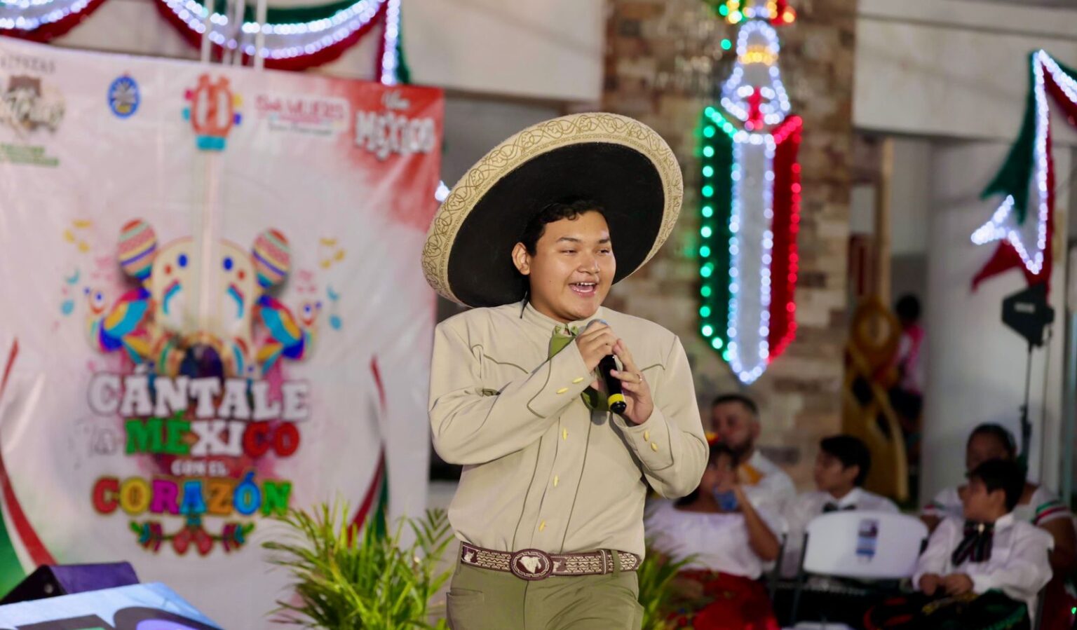 Con talento isleño y orgullo mexicano, Isla Mujeres celebra con éxito primera semifinal del concurso “Cántale a México con el Corazón”
