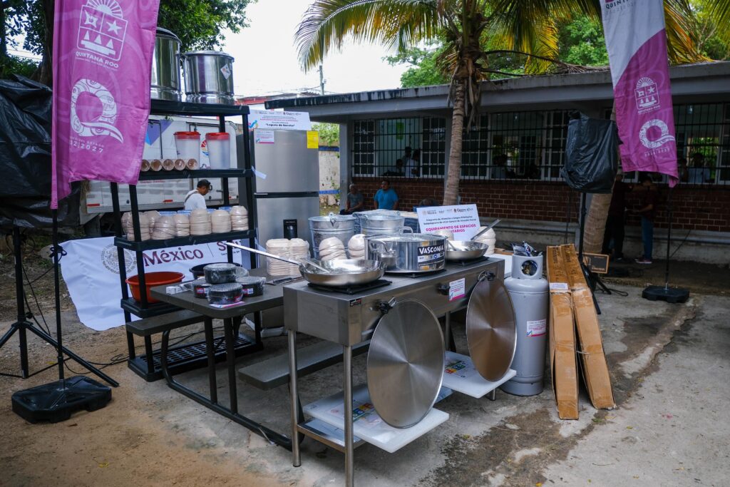 Mara y Verónica Lezama Espinosa equipan desayunadores para el bienestar de más de 2 mil 700 niñas y niños