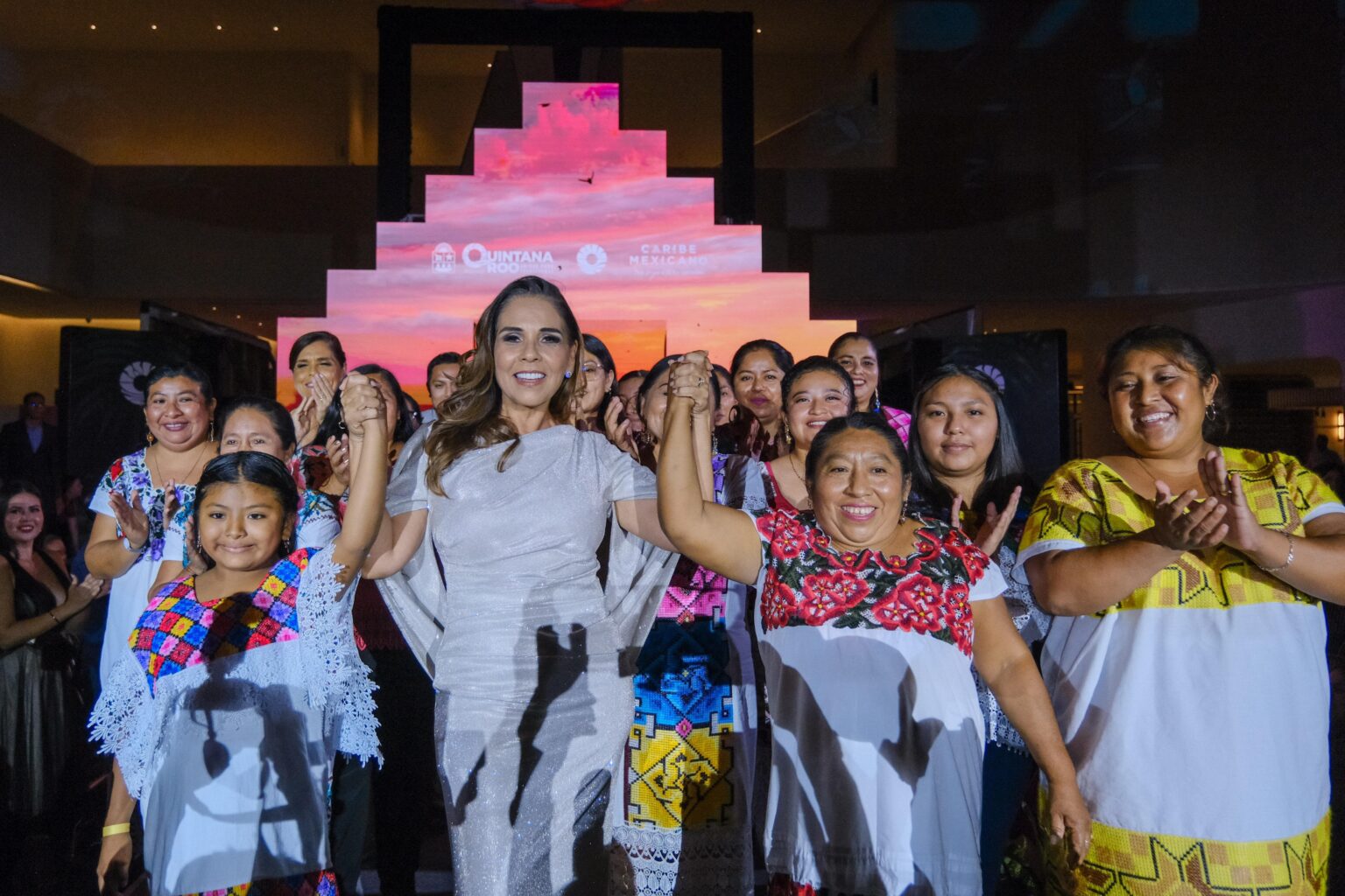 Quintana Roo brilla en los World Travel Awards y presume al menos 25 galardones obtenidos en esta gala: Mara Lezama