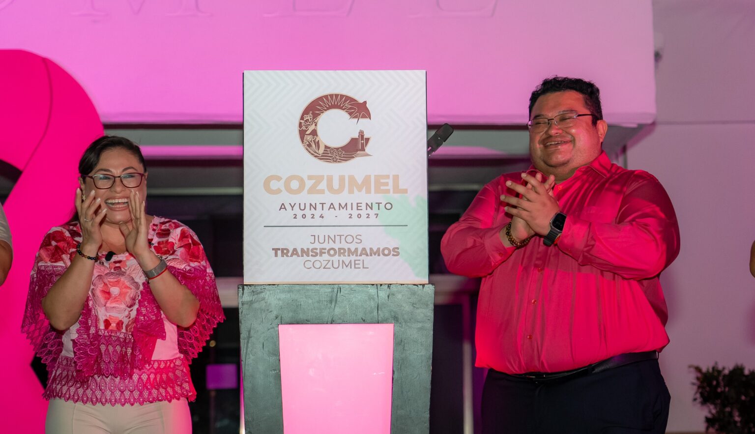 Cozumel se ilumina de rosa en apoyo a la lucha contra el cáncer de mama