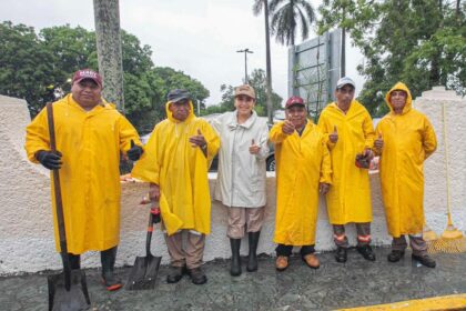 Mary Hernández encabeza acciones preventivas ante el paso de la onda tropical en la Península