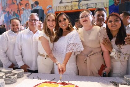 Isla Mujeres se une a la conmemoración del 51 Aniversario de Quintana Roo