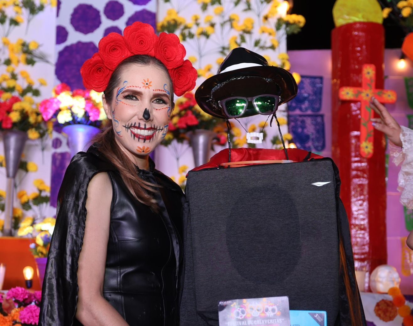 Isla Mujeres celebra con alegría la tradicional Noche de Calaveritas en el marco del Festival Luz y Vida “Entre Vivos y Muertos”