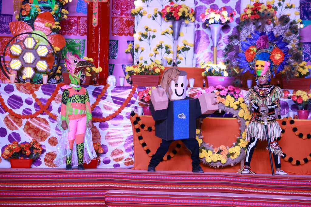 Isla Mujeres celebra con alegría la tradicional Noche de Calaveritas en el marco del Festival Luz y Vida “Entre Vivos y Muertos”