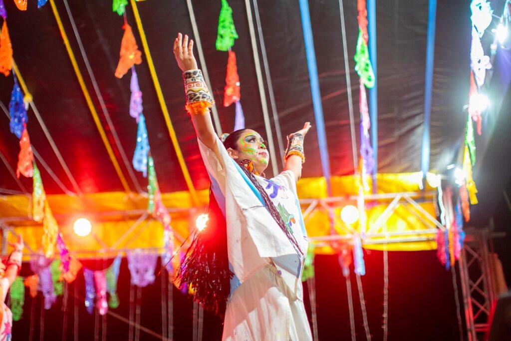 Janal Pixan reactiva economía de Felipe Carrillo Puerto: Familias disfrutan del paseo de las ánimas