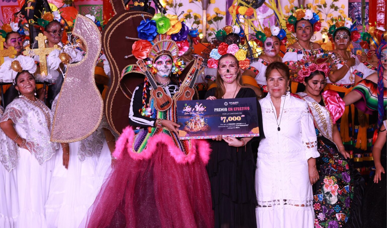 Con color, arte y tradición, Isla Mujeres celebra con éxito el Festival de Catrinas “Catrín-Arte”