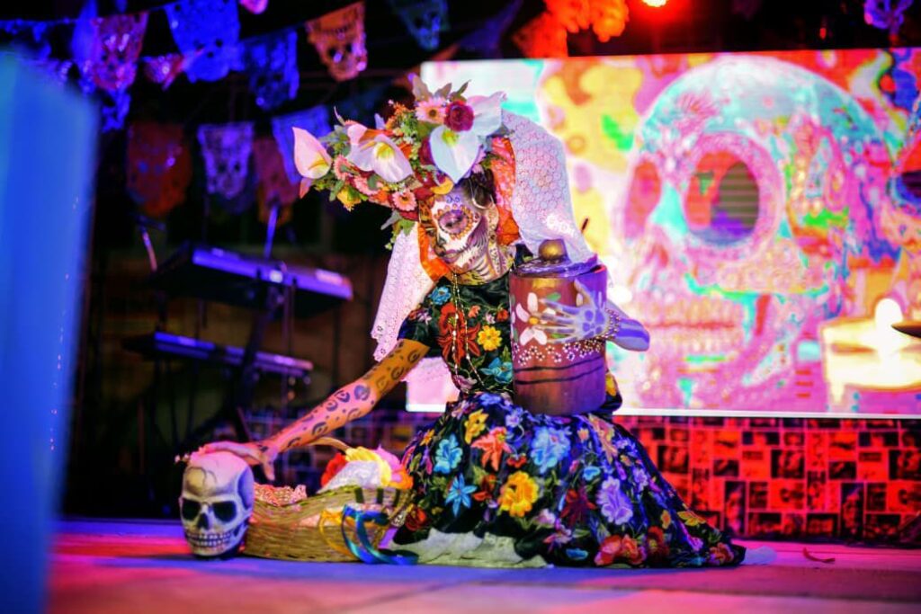 Espectacular cierre del Janal Pixan en Felipe Carrillo Puerto reune decena de familias