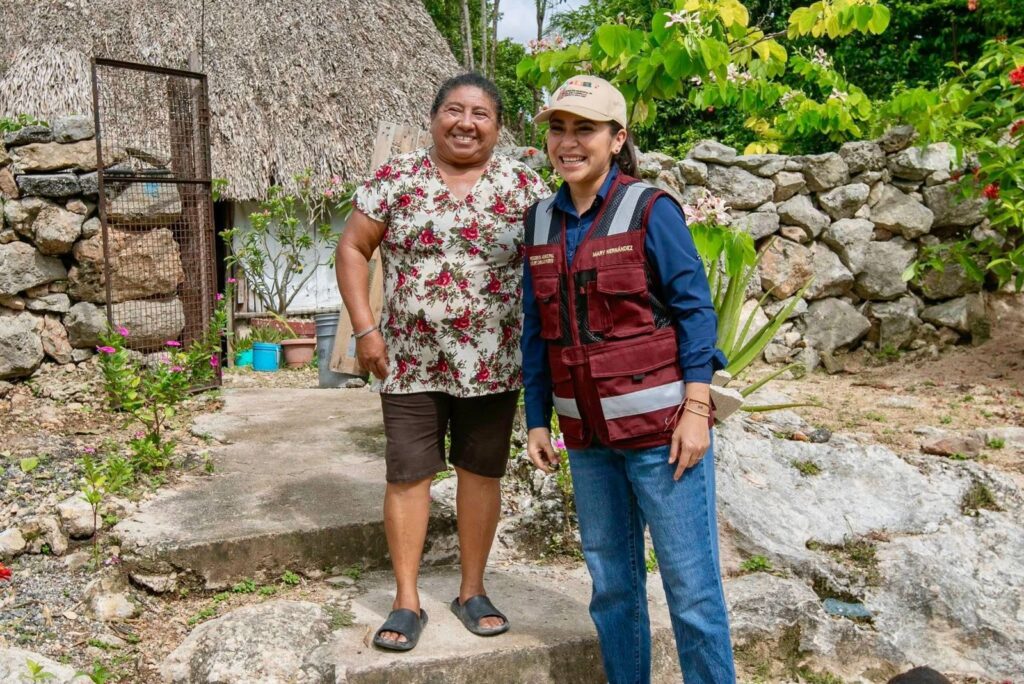 Mary Hernández supervisa arranque de pavimentación de calles en Felipe Carrillo Puerto